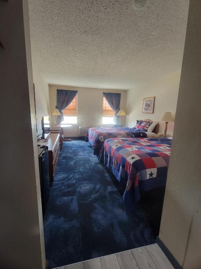 Countryside Inn Nappanee Exterior photo