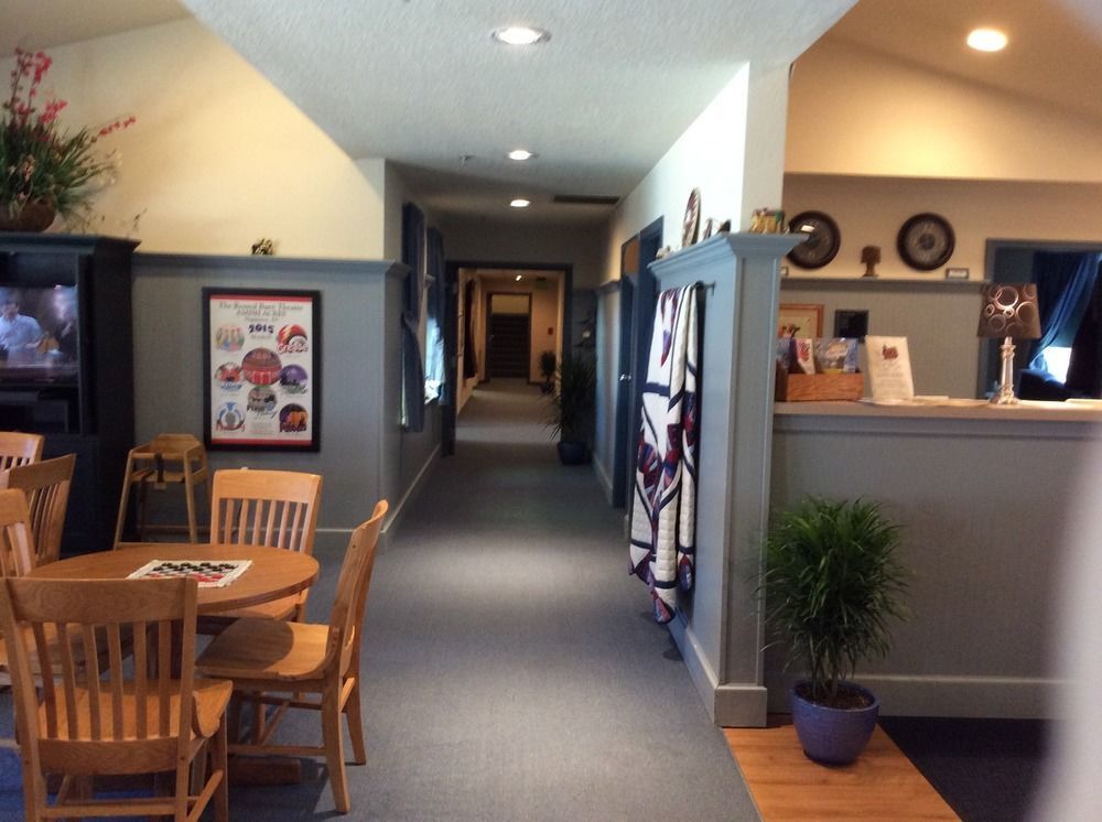 Countryside Inn Nappanee Exterior photo